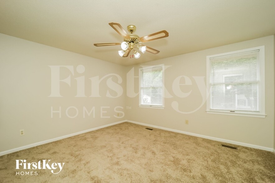 Building Photo - 1303 Wakefield Pl