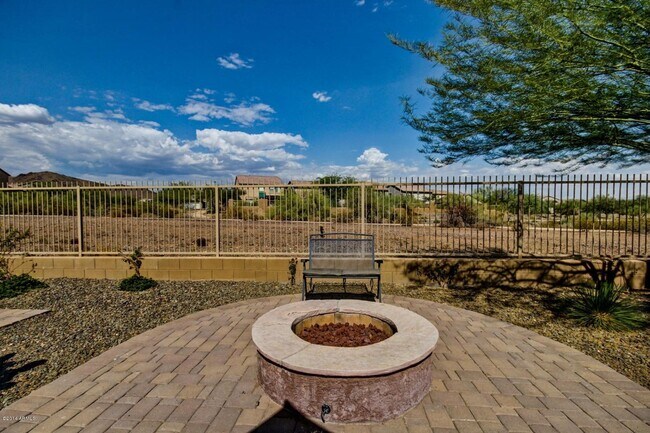 Building Photo - Gorgeous 4 Bed single level home at  Fireside - Norterra