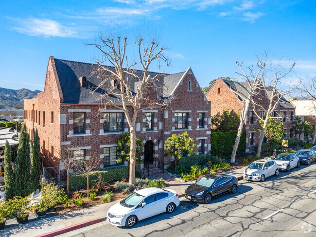 1227-1229 S Central Ave Glendale, CA - Citadel on Central