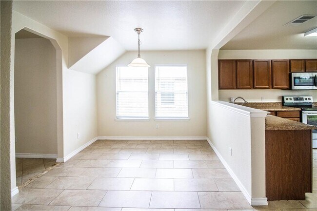 Building Photo - 413 Moorhen Cove