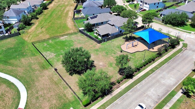 Building Photo - 6706 Hayman Dr