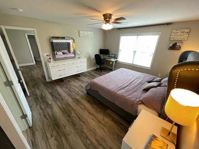 Building Photo - East Jefferson County Home For Rent