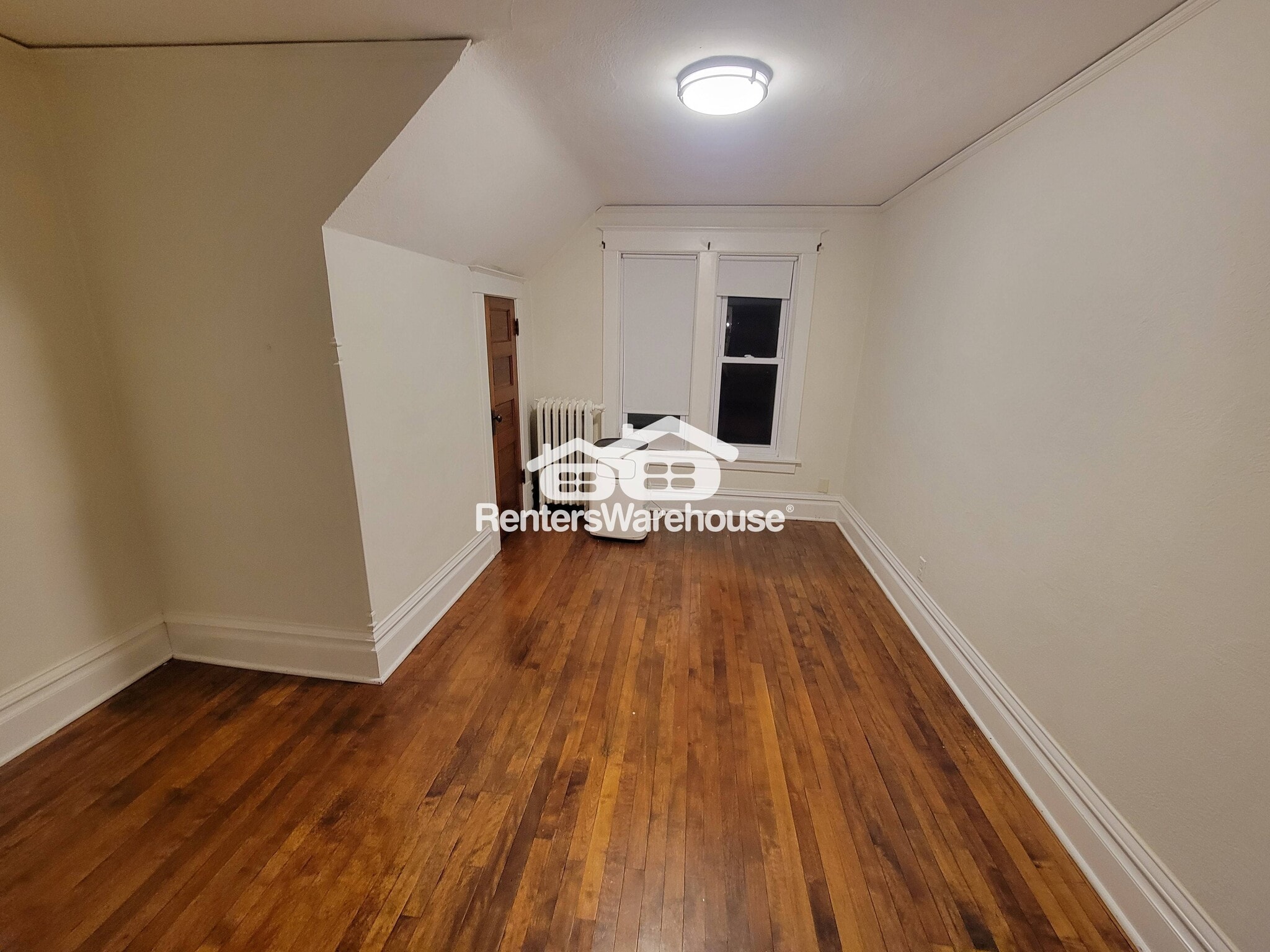 Building Photo - 314 St Olaf Ave