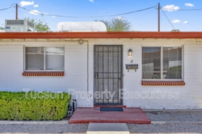 Building Photo - 4246 E Pima St