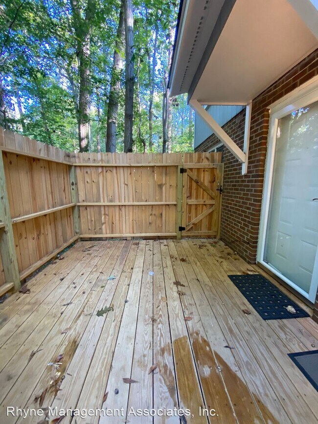 Building Photo - 2 br, 1 bath House - 101 Carmichael Court