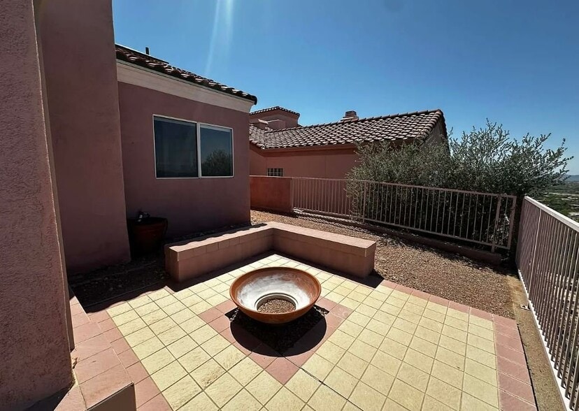 Building Photo - 1485 Ram Canyon Dr