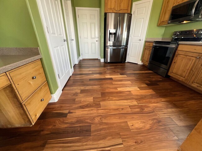 Building Photo - Beautiful Stockton Home with Stunning Mountain and Valley Views