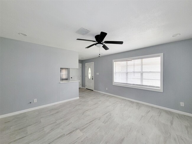 Building Photo - 5103 Karu Dr