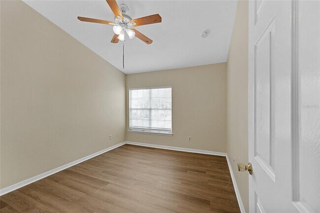 Building Photo - 4360 S Kirkman Rd