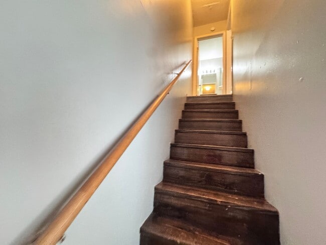 Building Photo - 1309 Access Rd