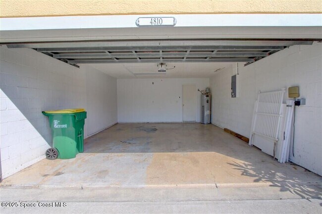 Building Photo - 4810 Manchester Dr