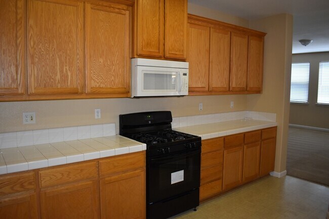 Building Photo - 1220 CAVALAIRE Ct