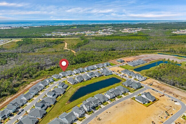 Building Photo - 197 Suwanee Dr