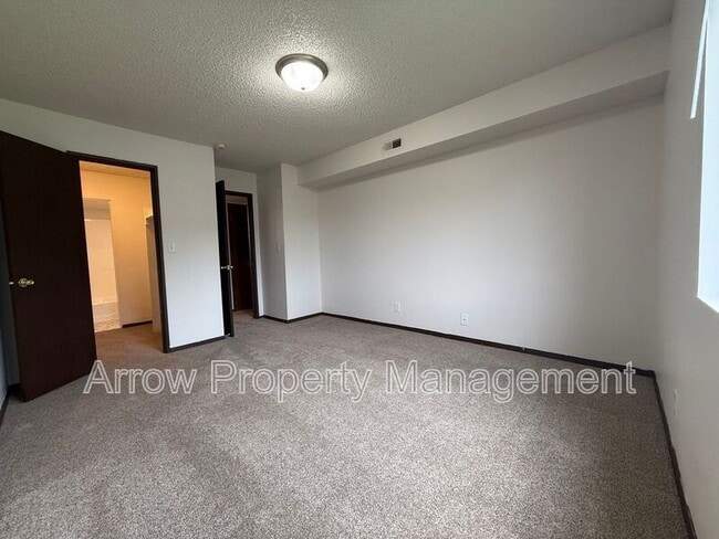 Building Photo - 4541 Tranquility Dr