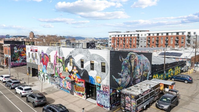 Building Photo - 2560 Blake St