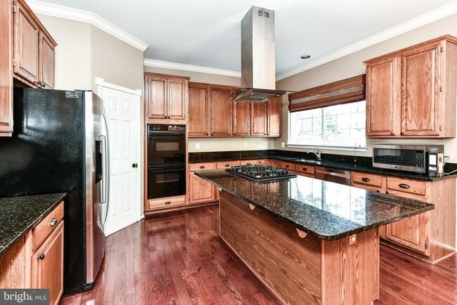 Building Photo - 4014 Rosemeade Dr