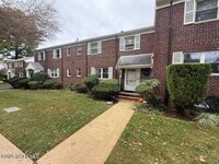 Building Photo - 82 Manor Dr