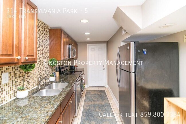 Building Photo - 314 Transylvania Park