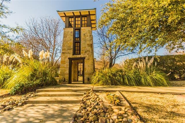 Building Photo - 900 Lake Cypress Ln