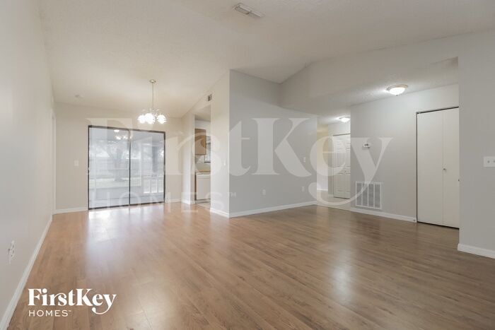 Building Photo - 2941 Gimlet Dr