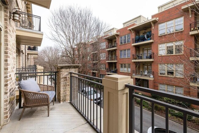 Building Photo - 1055 Piedmont Ave NE