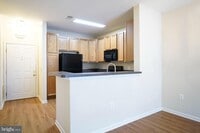 Building Photo - 1311 Karen Blvd