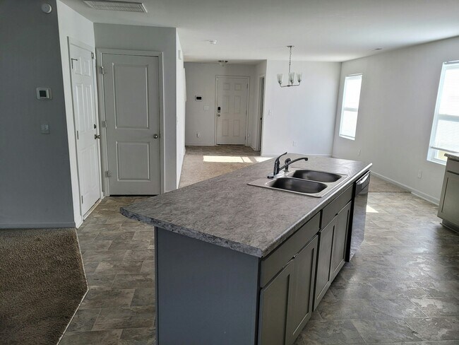 Building Photo - 285 Riley Wy