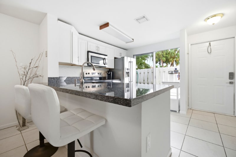 Building Photo - 2683 NE 15th St