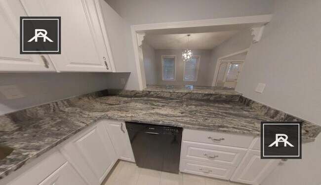 Building Photo - 3 bedroom in Brighton MA 02135