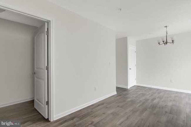 Building Photo - 130 Beechwood Wy