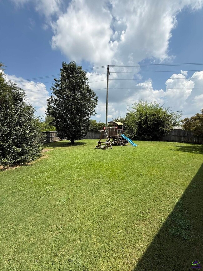 Building Photo - 106 Haven Crest