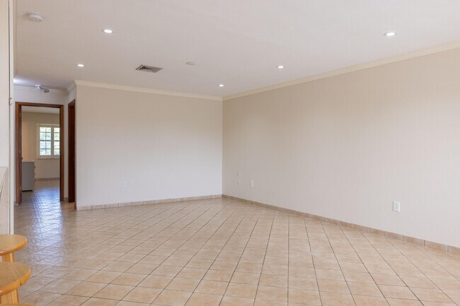 Building Photo - 660 11th St