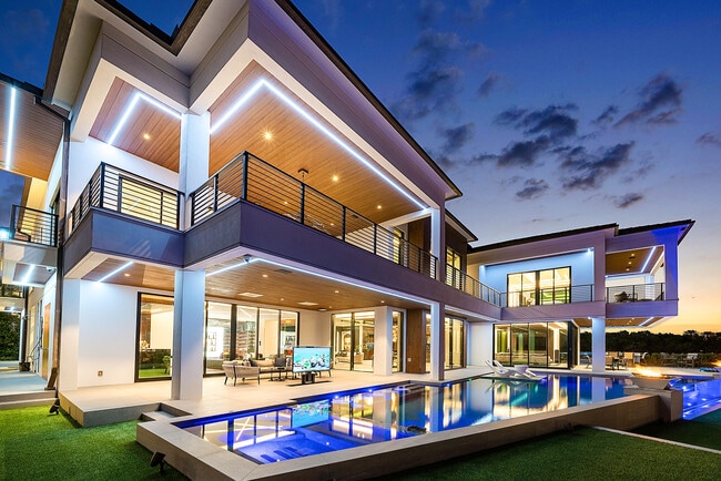 Building Photo - 2934 NE 8th Ave