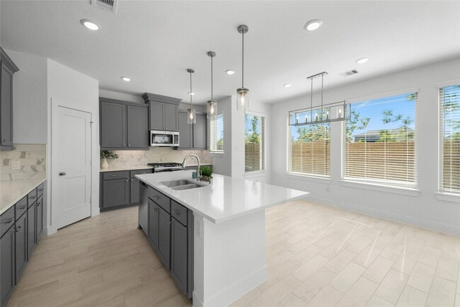 Building Photo - 18823 River Overlook Ct