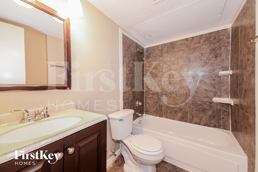 Building Photo - 4614 Horizon Dr