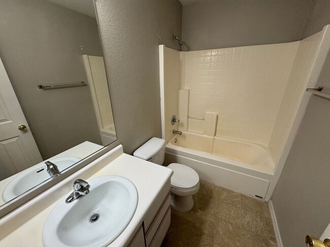 Building Photo - 3 Bedroom - 2 Bath - 1419 Sq. Ft. Home in ...