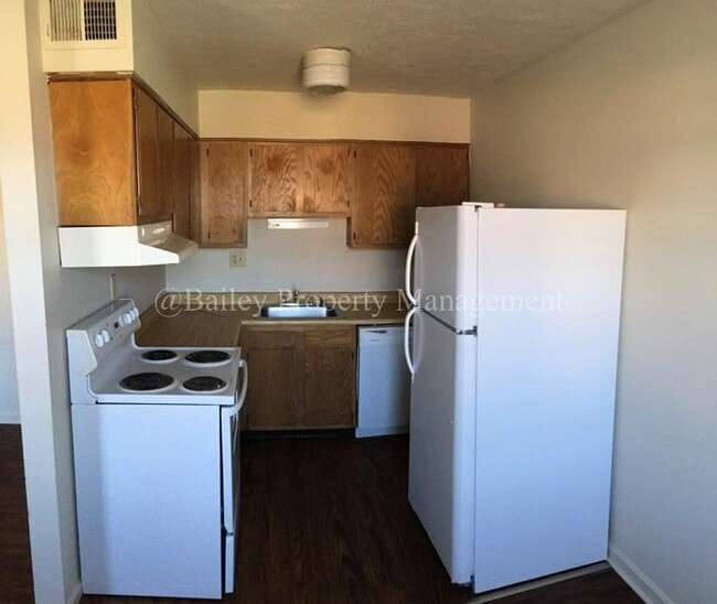 Building Photo - 6213 Jeffrey Dr