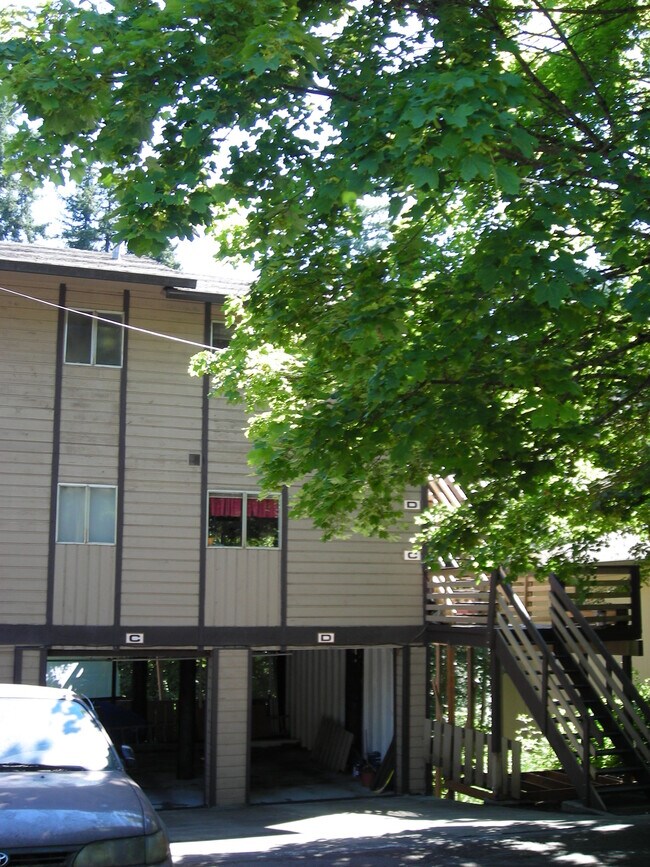 Building Photo - 2636 SW Beaverton Hillsdale Hwy