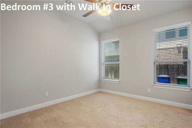 Building Photo - 2913 Rio Verde Dr
