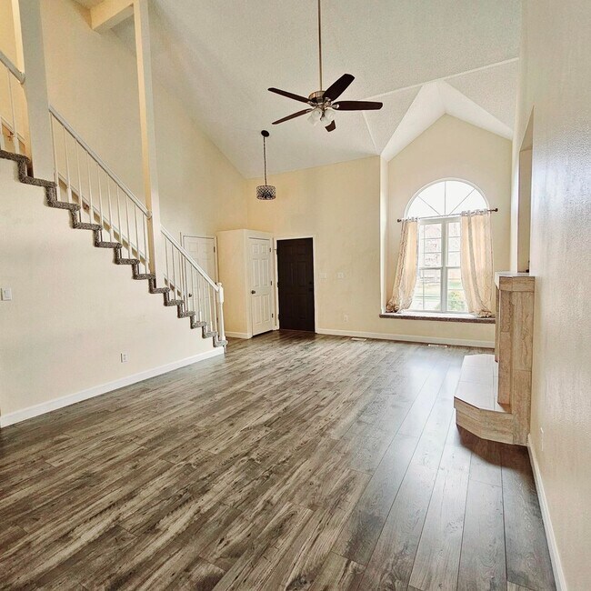 Building Photo - 8224 Horn Run Rd