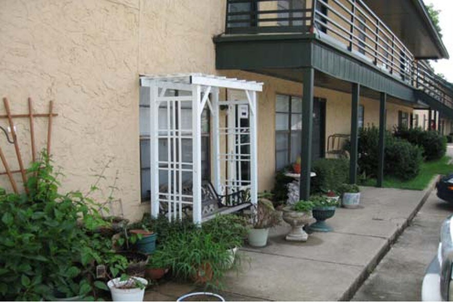 Building Photo - TCG At Corsicana