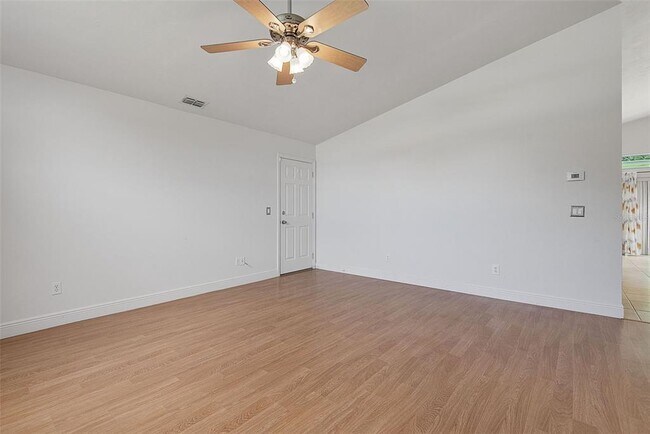 Building Photo - 113 Whippoorwill Dr