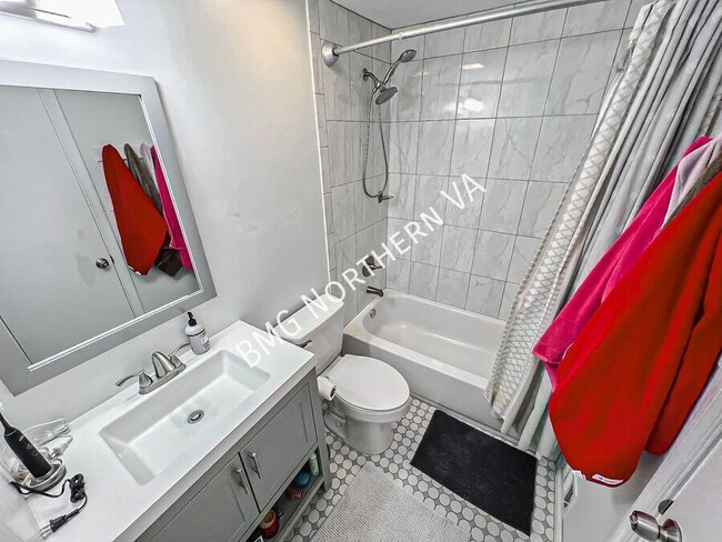 Building Photo - 14416 Black Horse Ct