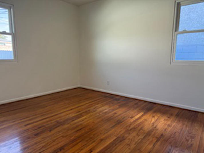 bedroom 1 - 444 N Hollywood Way