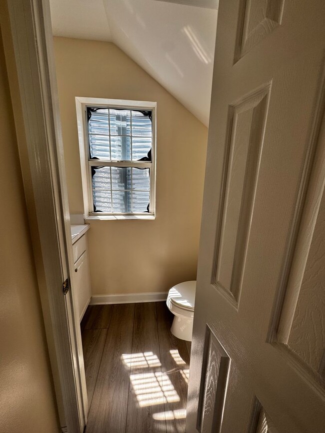 Building Photo - Key West Condo For Rent