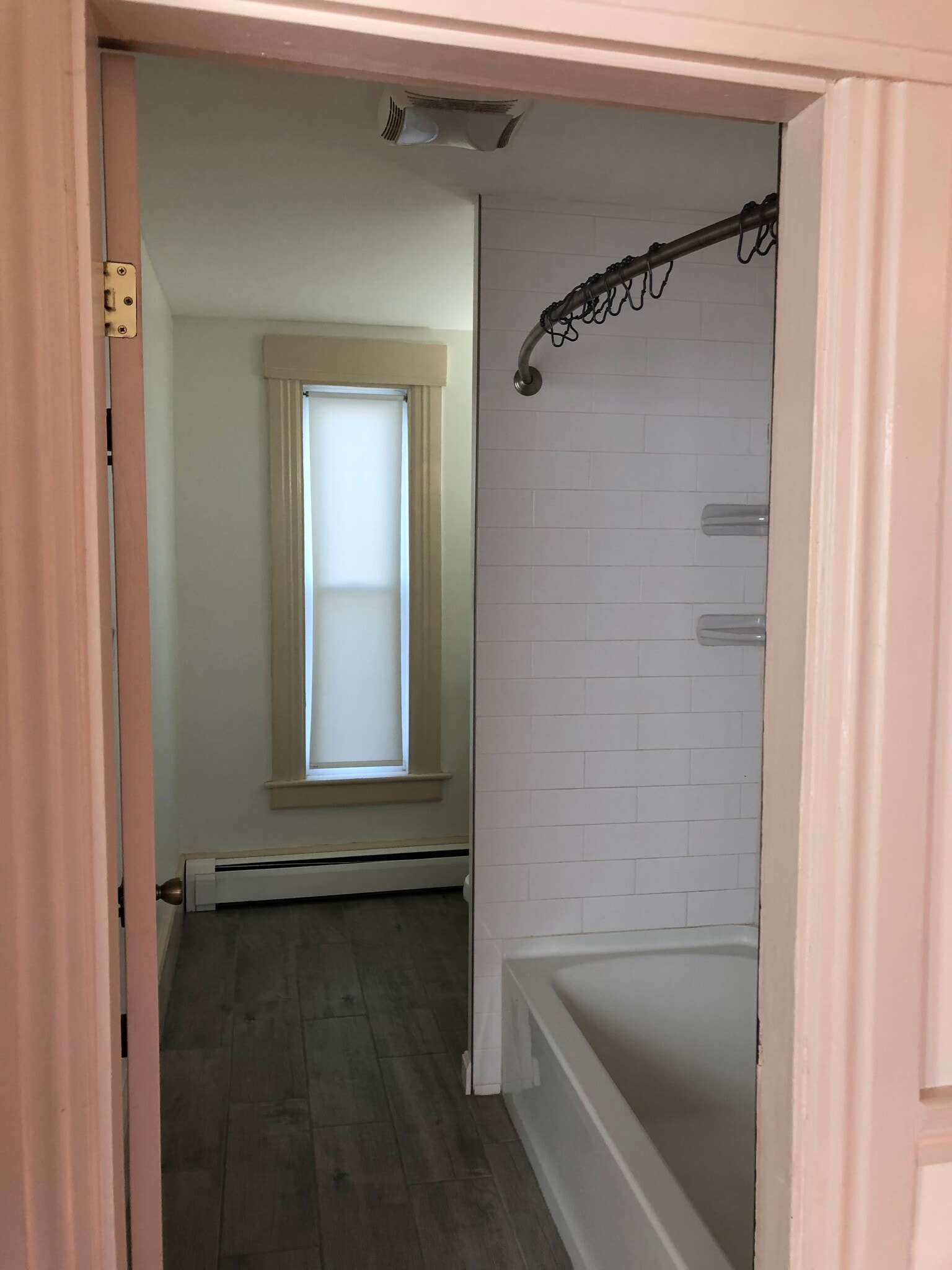 Building Photo - 250 Bartlett St