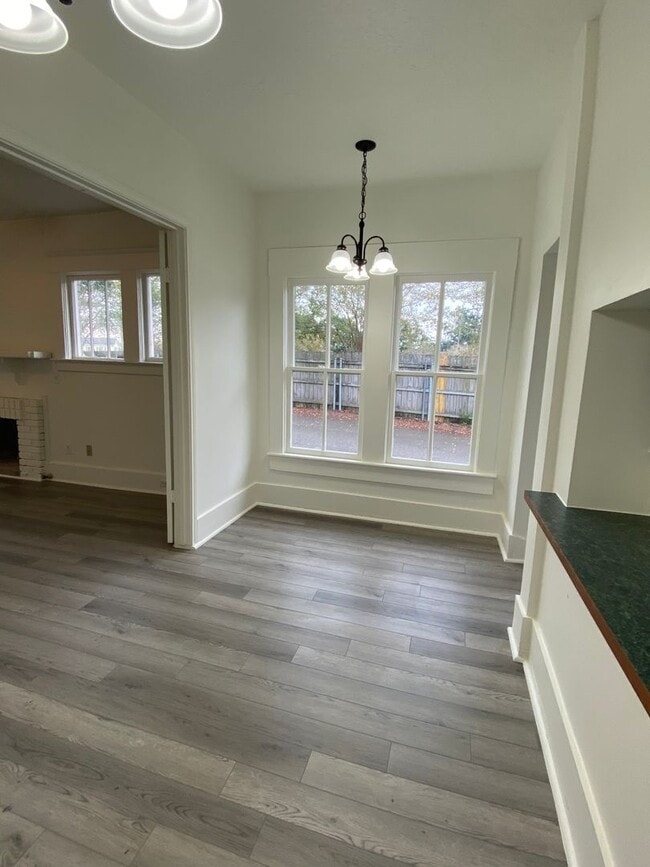 Building Photo - 103 Park Ave