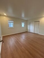 Building Photo - 3368 Red Lion Rd