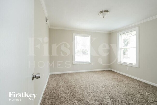 Building Photo - 314 Polly Reed Rd NE