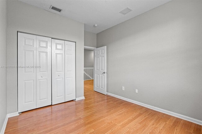 Building Photo - 623 NE 21st Terrace